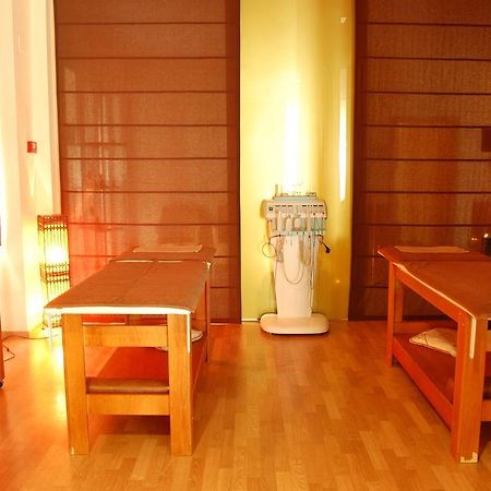 Hotel Tematico Costa Del Sol 托雷莫利诺斯 外观 照片