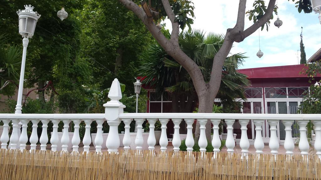 Hotel Tematico Costa Del Sol 托雷莫利诺斯 外观 照片