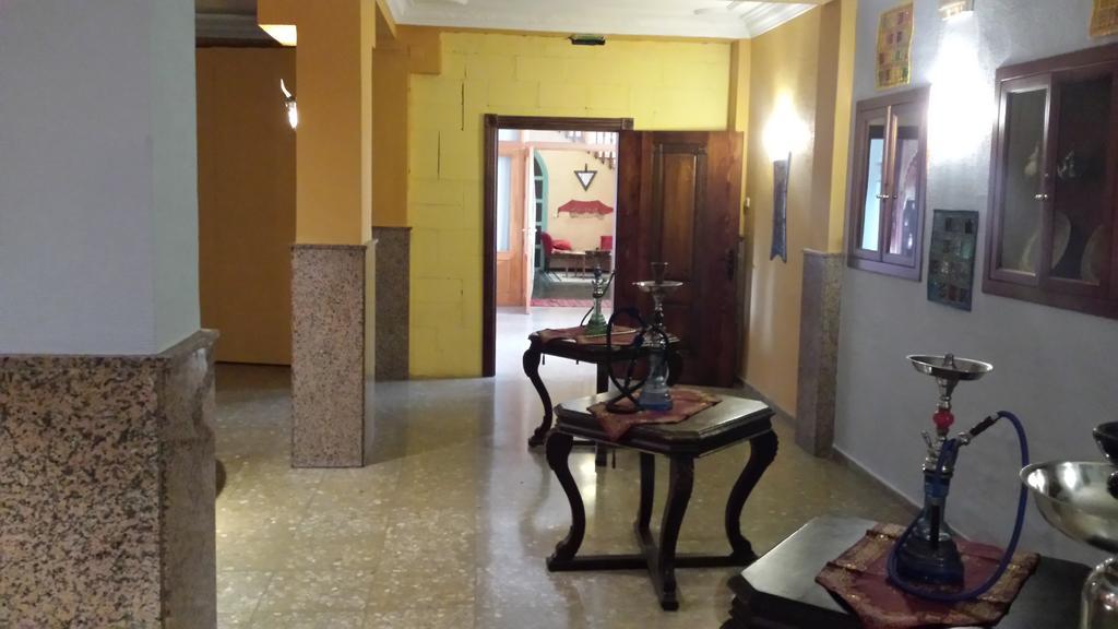 Hotel Tematico Costa Del Sol 托雷莫利诺斯 外观 照片